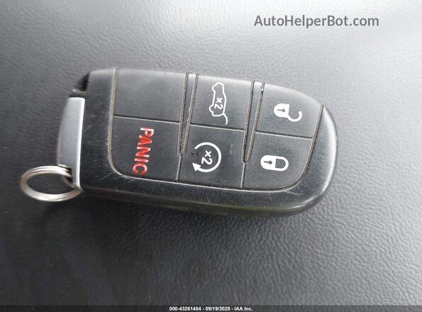 1C4RJEAG4MC860646 2021 JEEP GRAND CHEROKEE Silver Вид панелі приладів