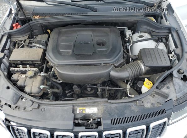 1C4RJEBG4MC623587 2021 JEEP GRAND White Вид задньої частини салону