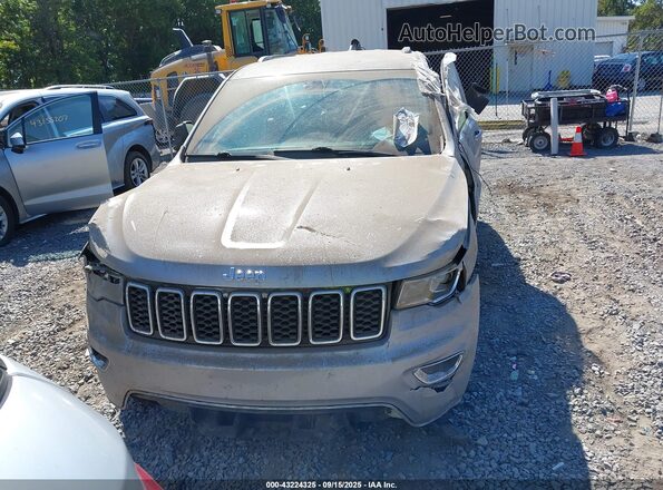 1C4RJFAG0HC739463 2017 JEEP GRAND CHEROKEE Silver Widok zestawu wskaźników