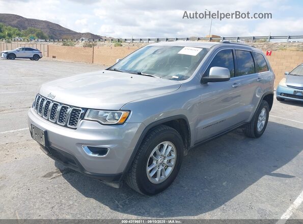 1C4RJFAG1LC297365 2020 JEEP GRAND CHEROKEE Silver Vista tres cuartos delantera izquierda