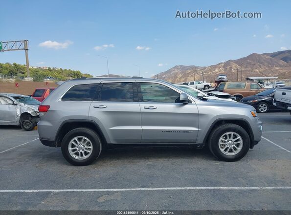 1C4RJFAG1LC297365 2020 JEEP GRAND CHEROKEE Silver Vista interior trasera