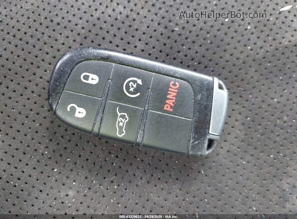 1C4RJFAG7LC157756 2020 JEEP GRAND CHEROKEE Черный Вид панели приборов