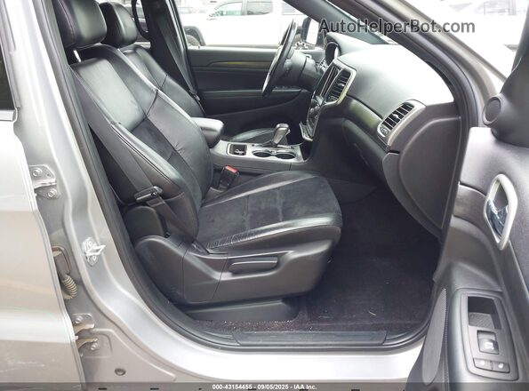 1C4RJFAGXJC309316 2018 JEEP GRAND CHEROKEE Silver 