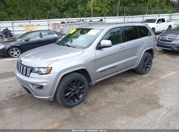 1C4RJFAGXJC309316 2018 JEEP GRAND CHEROKEE Silver 