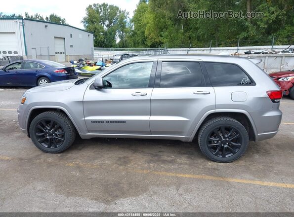 1C4RJFAGXJC309316 2018 JEEP GRAND CHEROKEE Silver 
