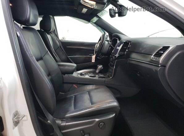 1C4RJFBG3LC328033 2020 JEEP GRAND White Front interior view