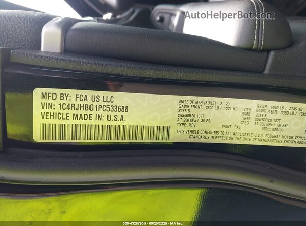 1C4RJHBG1PC533688 2023 JEEP GRAND CHEROKEE Black ძრავის განყოფილების ხედი