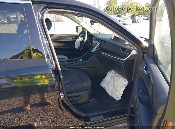 1C4RJJAG3P8856832 2023 JEEP GRAND CHEROKEE L Black Front interior view