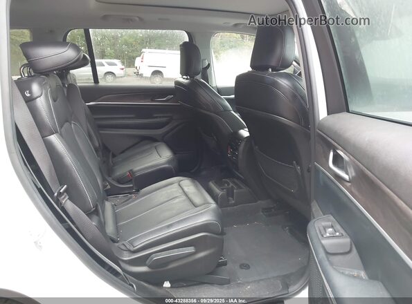 1C4RJKBG2P8876123 2023 JEEP GRAND CHEROKEE L White Вид наклейки з VIN-кодом
