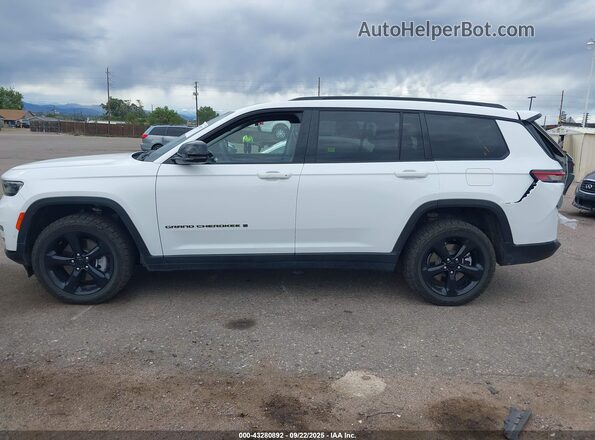 1C4RJKBG4N8564527 2022 JEEP GRAND CHEROKEE L White Widok wnętrza 360 stopni