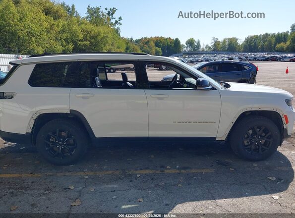 1C4RJKBGXP8838834 2023 JEEP GRAND CHEROKEE L White Vista interior trasera