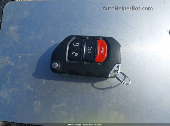 1C6HJTAG2ML566170 2021 JEEP GLADIATOR Gray Widok deski rozdzielczej