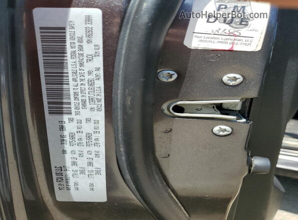 1C6RR7JT3JS106261 2018 RAM 1500 Gray 