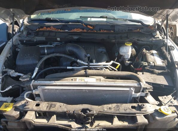 1C6RR7TT8JS260400 2018 RAM 1500 White 