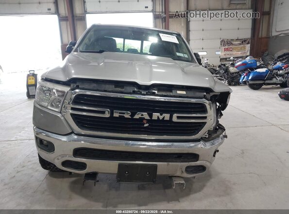 1C6SRFBT1LN142168 2020 RAM 1500 Gray Вид задньої частини салону