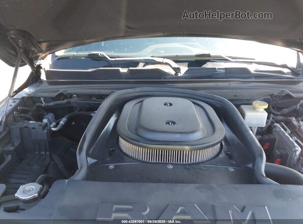 1C6SRFBT7LN375553 2020 RAM 1500 Черный Вид сзади