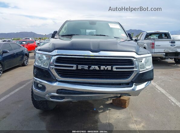 1C6SRFFT2LN113465 2020 RAM 1500 Черный Вид щитка приборов