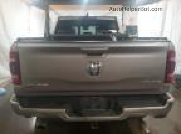1C6SRFFT2MN632047 2021 RAM 1500  Vista del compartimento del motor