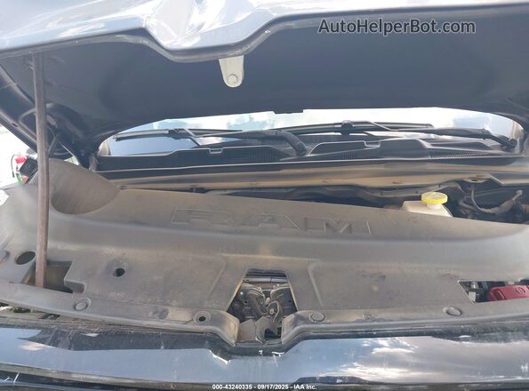 1C6SRFFT4LN312677 2020 RAM 1500 Серый Вид сзади