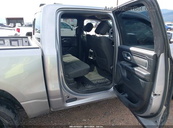1C6SRFFT6LN185169 2020 RAM 1500 Silver Widok naklejki z numerem VIN