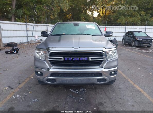 1C6SRFFT7LN167215 2020 RAM 1500 Silver Widok wnętrza z tyłu