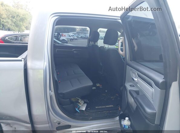 1C6SRFFT7LN167215 2020 RAM 1500 Silver Widok naklejki z numerem VIN