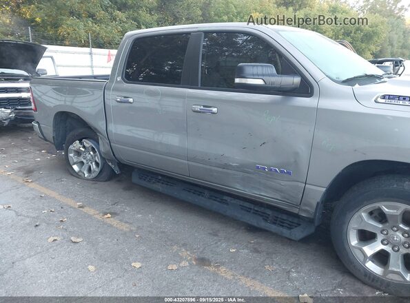 1C6SRFFT7LN167215 2020 RAM 1500 Silver Widok z przodu