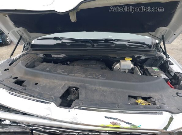1C6SRFHT5LN266855 2020 RAM 1500 White Widok z tyłu