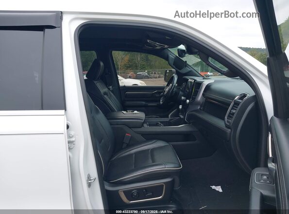 1C6SRFHT5LN266855 2020 RAM 1500 White Widok wnętrza z przodu