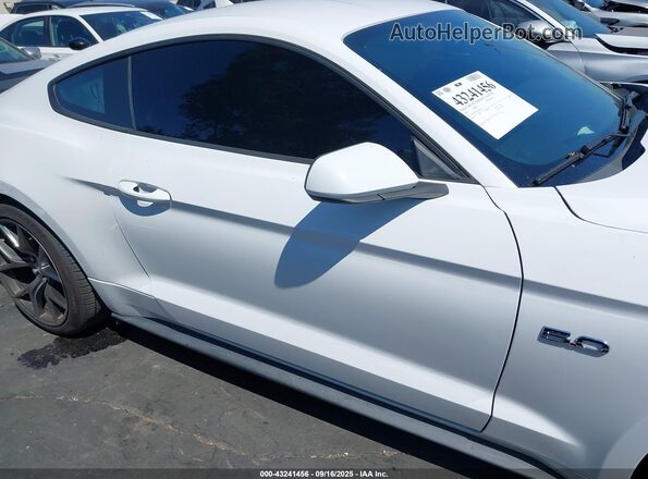 1FA6P8CF8L5150861 2020 FORD MUSTANG White Սալոնի 360 աստիճան տեսք