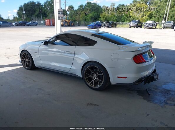 1FA6P8CF8L5175145 2020 FORD MUSTANG Белый Задняя левая четверть