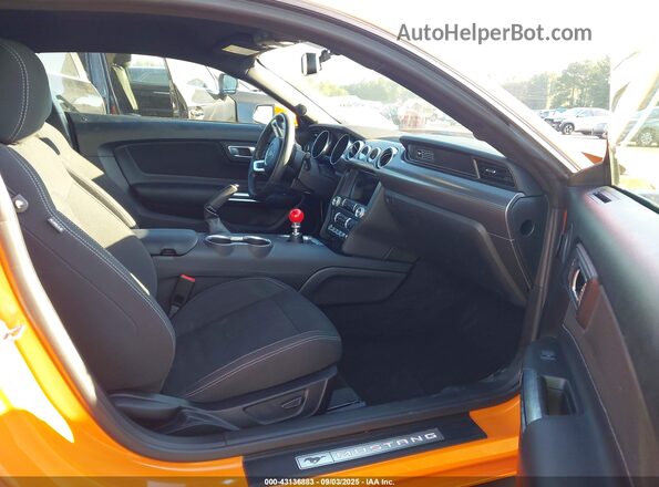 1FA6P8CF9L5177633 2020 FORD MUSTANG Orange წინა სალონის ხედი