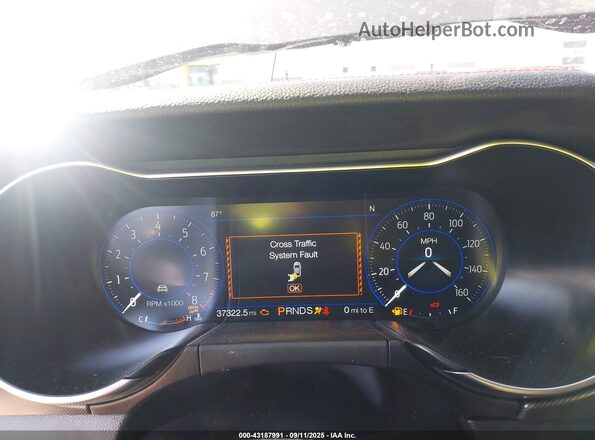 1FA6P8CF9N5138107 2022 FORD MUSTANG Черный Вид задних сидений
