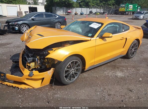 1FA6P8TH4N5144561 2022 FORD MUSTANG Желтый Передняя левая четверть