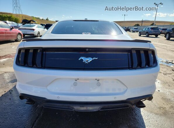 1FA6P8TH8L5126237 2020 FORD MUSTANG White Вид ззаду