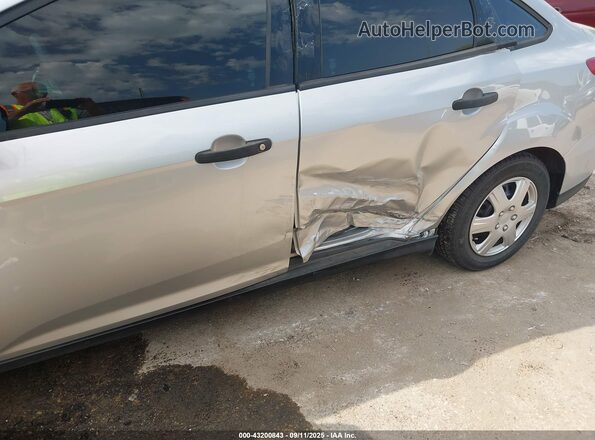1FADP3E28JL322075 2018 FORD FOCUS Silver 