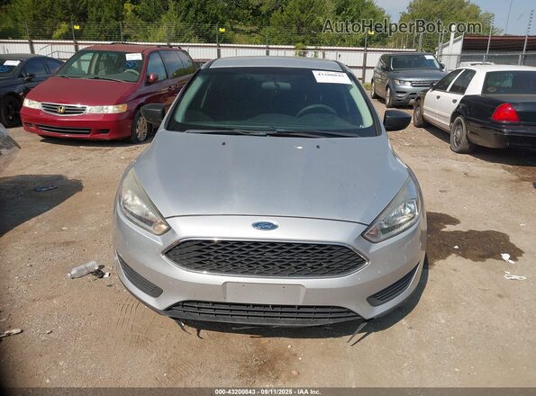 1FADP3E28JL322075 2018 FORD FOCUS Silver 