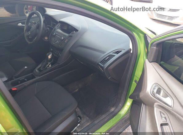 1FADP3F23JL258509 2018 FORD FOCUS Green 