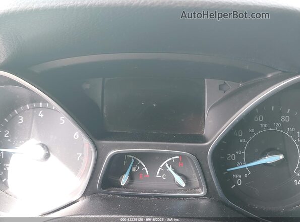 1FADP3F23JL258509 2018 FORD FOCUS Green 