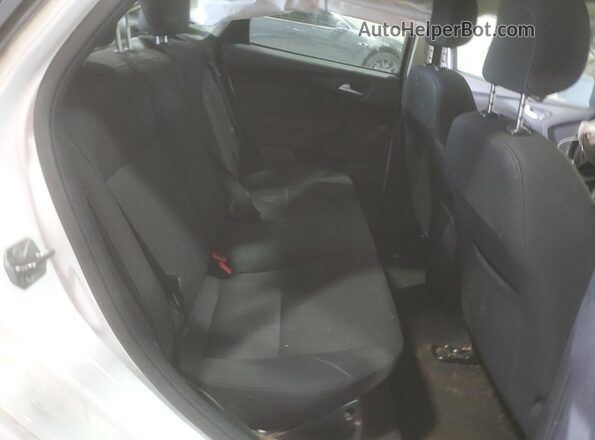 1FADP3F24JL206452 2018 FORD FOCUS White 