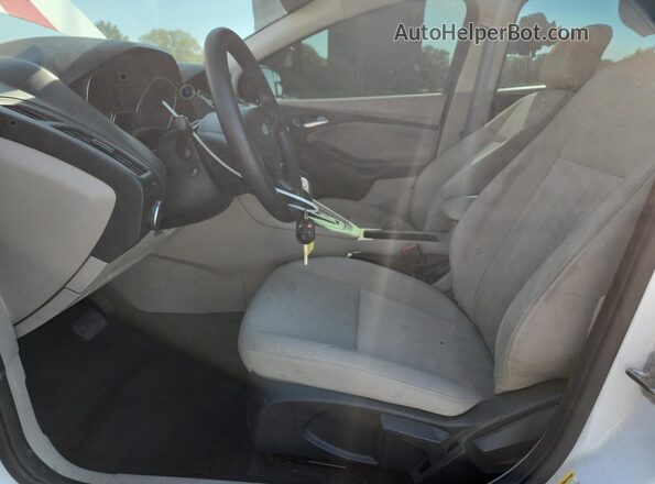 1FADP3F28JL303542 2018 FORD FOCUS White 
