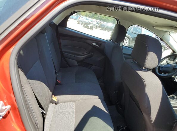 1FADP3K2XJL309106 2018 FORD FOCUS Red 