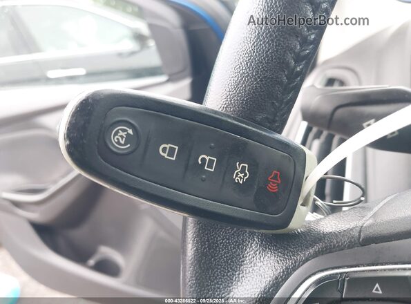 1FADP3N26JL227417 2018 FORD FOCUS Blue 