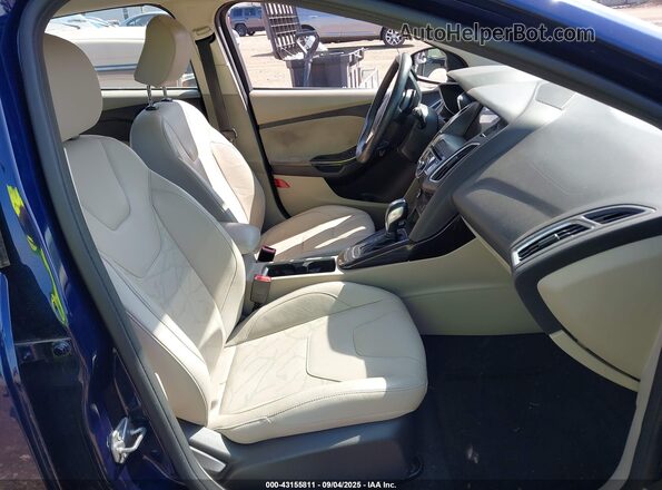 1FADP3R43GL363234 2016 FORD FOCUS ELECTRIC Синий Вид салона спереди