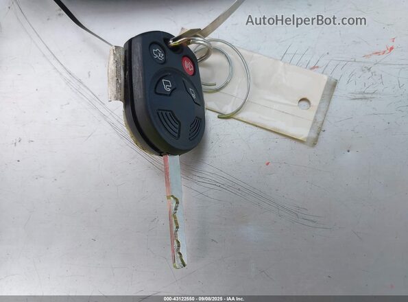 1FADP5AU2JL100151 2018 FORD C-MAX HYBRID Белый Вид панели приборов