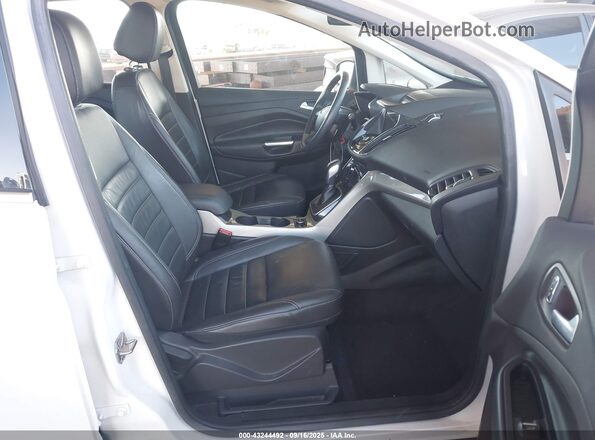1FADP5CU3GL111276 2016 FORD C-MAX ENERGI White წინა სალონის ხედი