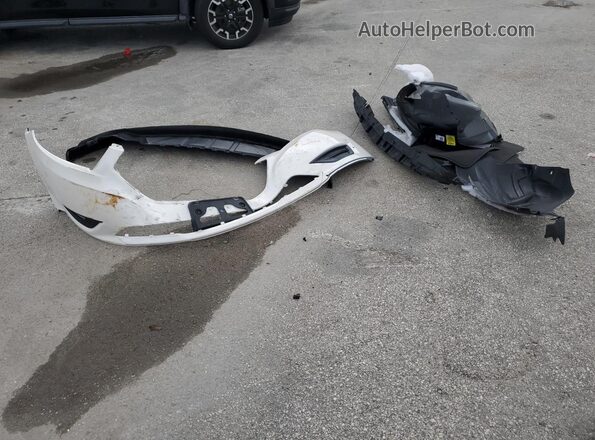 1FAHP2E84JG142102 2018 FORD TAURUS White 