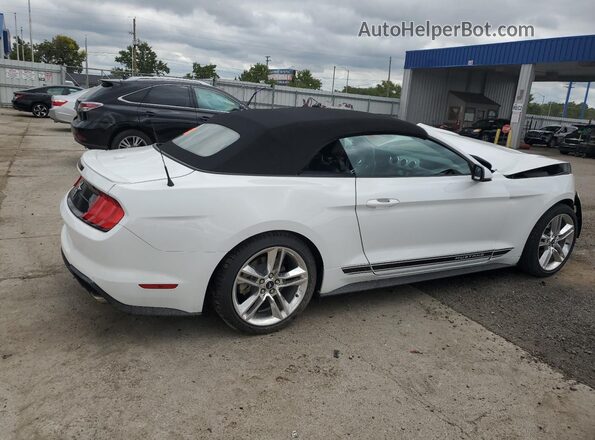 1FATP8UH1K5201330 2019 FORD MUSTANG White Tył prawy