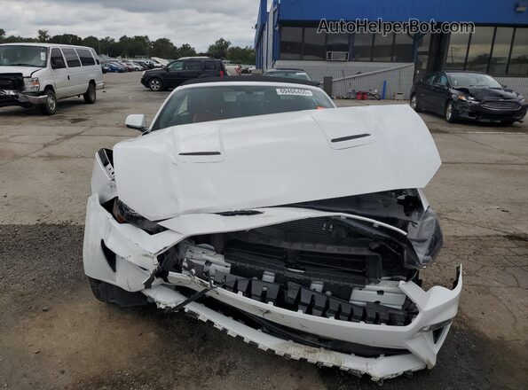 1FATP8UH1K5201330 2019 FORD MUSTANG White Widok z przodu
