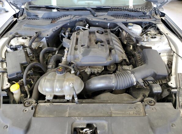 1FATP8UH3J5136012 2018 FORD MUSTANG Серебряный 
